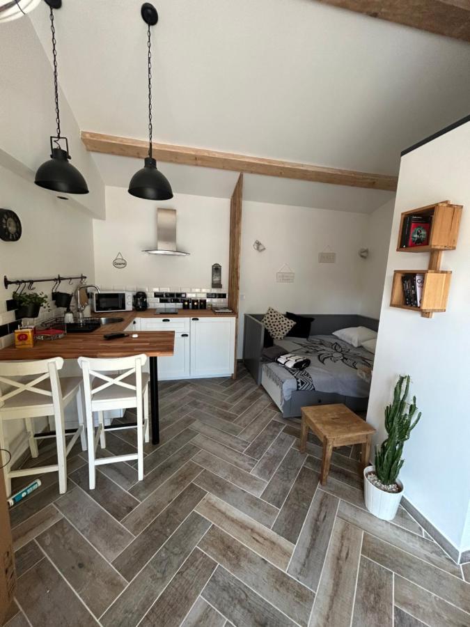 Charmant Studio Dans Villa - Jardin Privatif . La Seyne-sur-Mer Exteriör bild