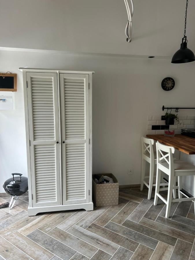 Charmant Studio Dans Villa - Jardin Privatif . La Seyne-sur-Mer Exteriör bild